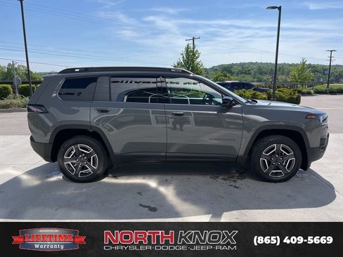 New 2026 Jeep Cherokee Laredo AWD/4WD image 19