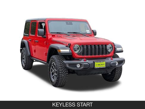 Used 2025 Jeep Wrangler Unlimited Rubicon AWD/4WD image 2