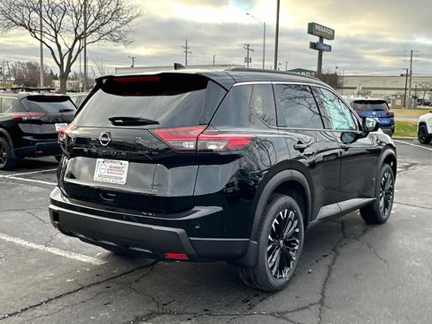 New 2026 Nissan Rogue SV image 4