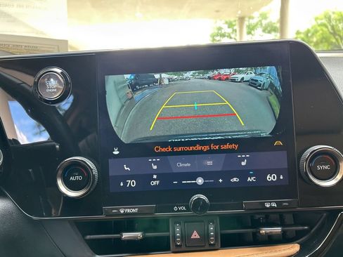 Used 2023 Lexus NX 250 FWD w/ Towing Package (2000 Lbs) image 10