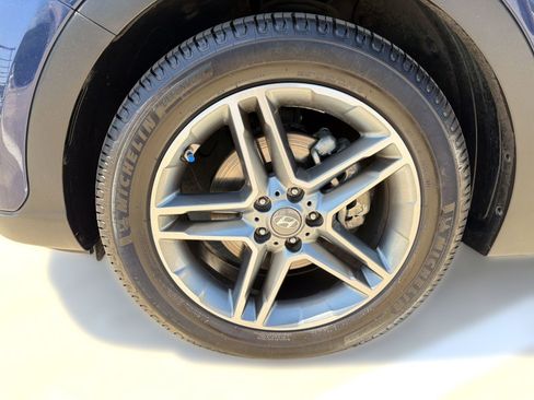 Used 2017 Hyundai Santa Fe SE w/ Cargo Package FWD image 10
