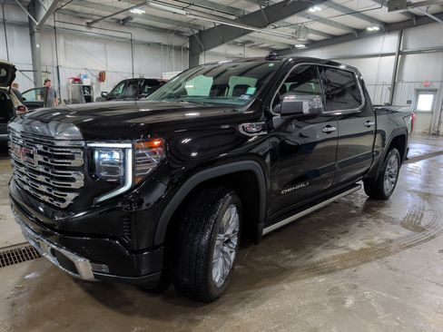Used 2023 GMC Sierra 1500 Denali w/ Denali Reserve Package image 6