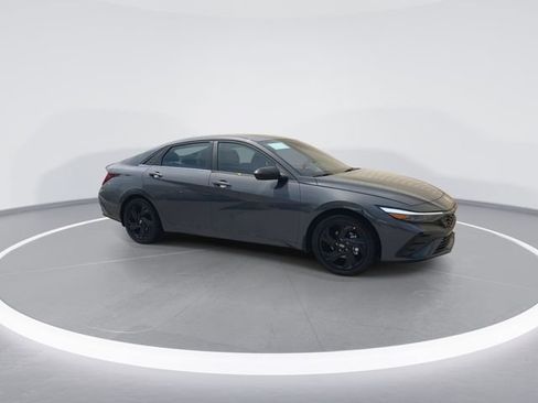 New 2026 Hyundai Elantra SEL Sport Premium FWD image 9