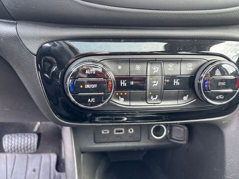 Used 2023 Buick Encore GX Select w/ Experience Buick Package image 35