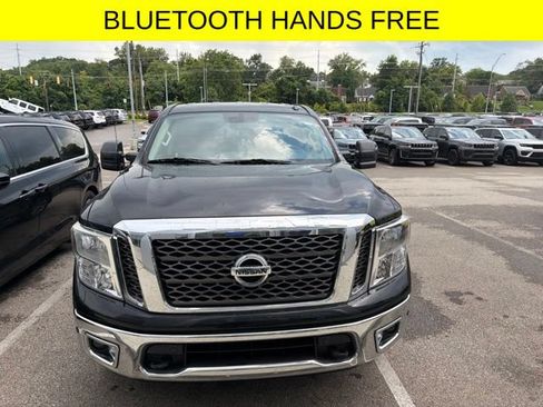Used 2017 Nissan Titan SV AWD/4WD image 2