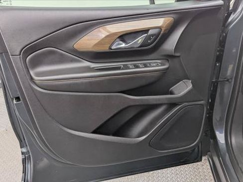 Used 2018 GMC Terrain SLE FWD image 13