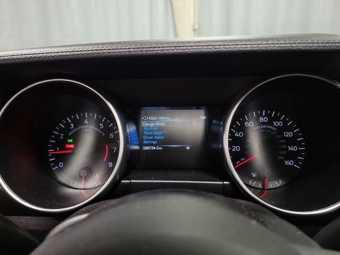 Used 2019 Ford Mustang Coupe RWD image 15