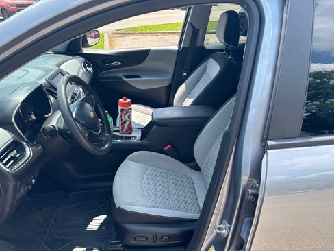 Used 2024 Chevrolet Equinox LS w/ LS Convenience Package AWD/4WD image 6