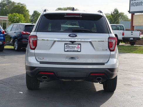 Used 2018 Ford Explorer 4WD w/ Class II Trailer Tow Package image 4