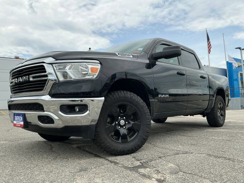 Used 2021 RAM 1500 Big Horn AWD/4WD image 2