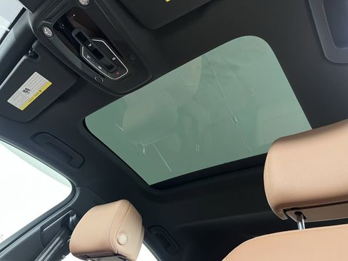 Used 2023 Audi A6 Premium Plus w/ Premium Plus Package image 16