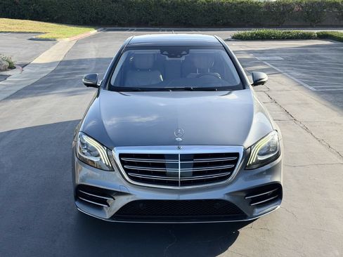 Used 2019 Mercedes-Benz S 560 Sedan image 4