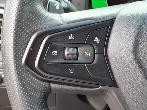 Used 2022 Chevrolet Bolt LT FWD image 26