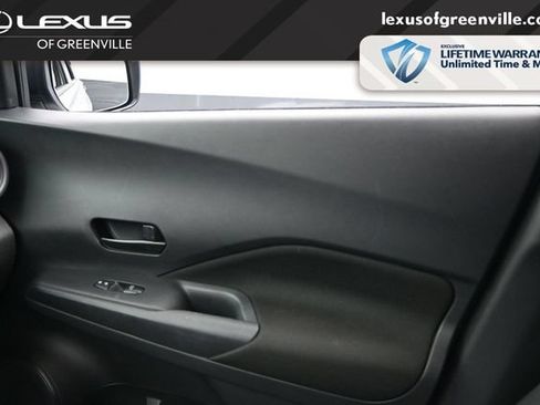Used 2024 Nissan Kicks S FWD image 16