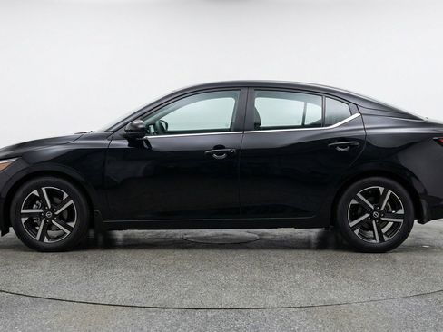 Used 2025 Nissan Sentra SV FWD image 3
