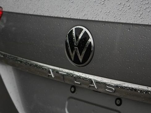 Used 2022 Volkswagen Atlas Cross Sport SEL image 8