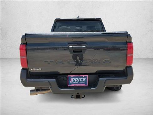 Used 2025 Toyota Tacoma SR AWD/4WD image 7