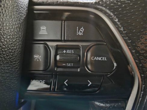 Used 2022 Toyota Tundra Limited AWD/4WD image 46