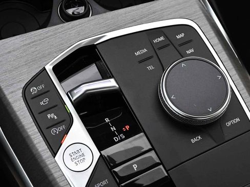 New 2026 BMW 330i Sedan w/ Premium Package image 17