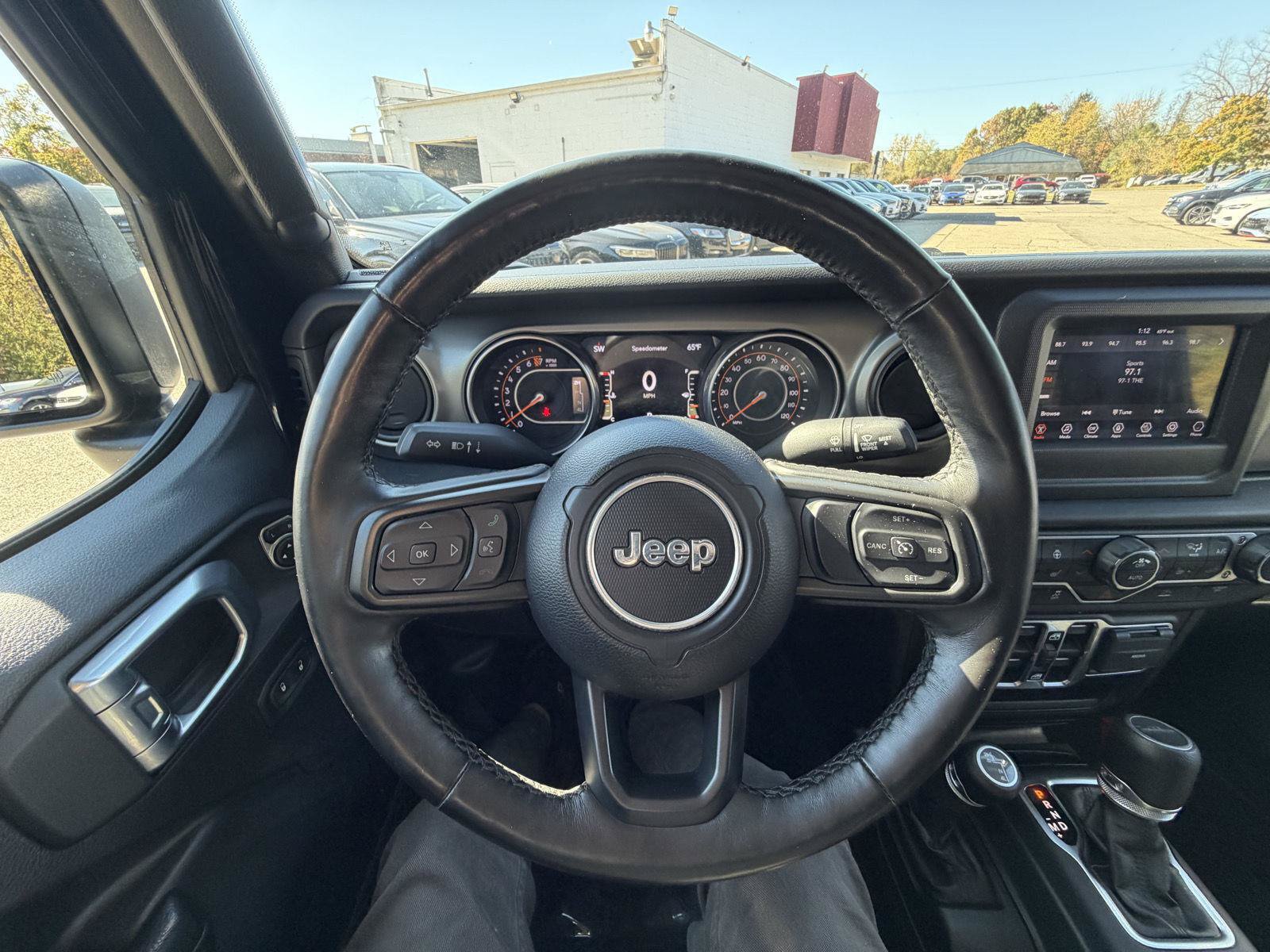 Used 2021 Jeep Gladiator Sport AWD/4WD image 14