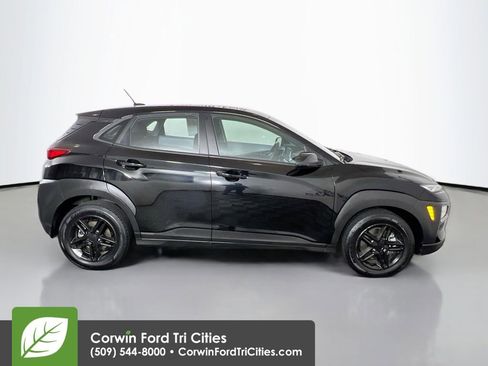 Used 2021 Hyundai Kona SE image 18