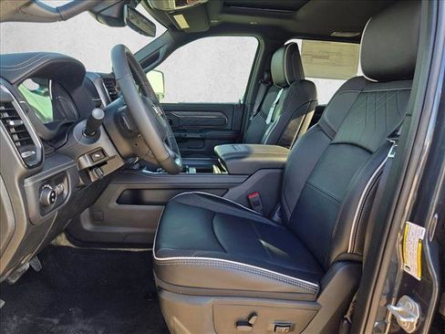 New 2026 RAM 2500 Limited AWD/4WD image 4