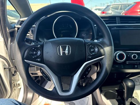 Used 2018 Honda Fit EX image 15