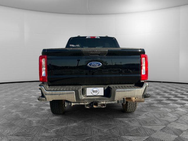 Used 2025 Ford F250 XLT w/ FX4 Off-Road Package AWD/4WD image 4