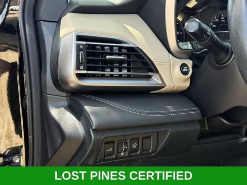 Used 2023 Subaru Outback Limited AWD/4WD image 8