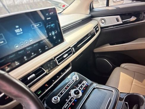 Used 2022 Lincoln Nautilus Reserve w/ Equipment Group 202A image 21