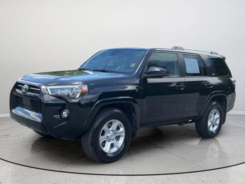 Used 2024 Toyota 4Runner SR5 RWD image 5