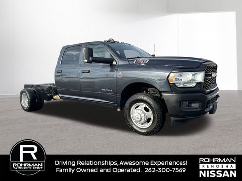 Used 2022 RAM 3500 Tradesman w/ Max Tow Package image 3