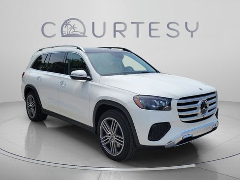 Certified 2026 Mercedes-Benz GLS 450 4MATIC image 8