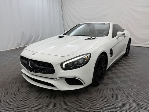 Used 2017 Mercedes-Benz SL 550 image 2