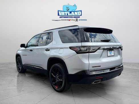 Used 2021 Chevrolet Traverse Premier w/ Redline Edition image 3