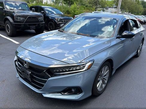Used 2022 Honda Accord Sport image 3