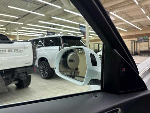 Used 2016 Audi Q3 2.0T Prestige w/ Prestige Package image 18