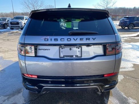 Used 2025 Land Rover Discovery Sport Dynamic SE image 4