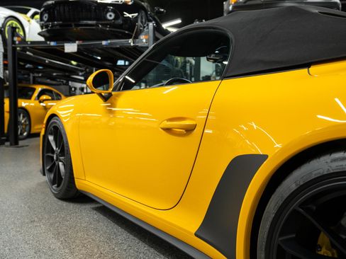 Used 2019 Porsche 911 Speedster RWD image 54