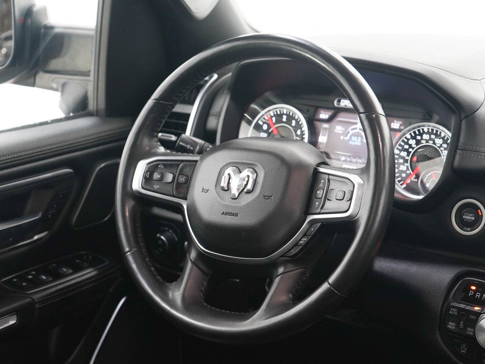 Used 2021 RAM 1500 Laramie AWD/4WD image 14