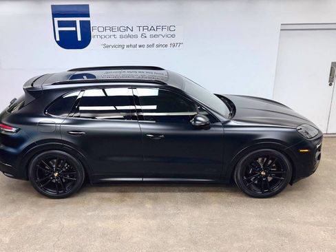 Used 2025 Porsche Cayenne GTS image 31