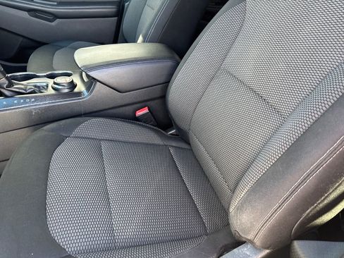 Used 2019 Ford Explorer XLT w/ Equipment Group 201A image 22