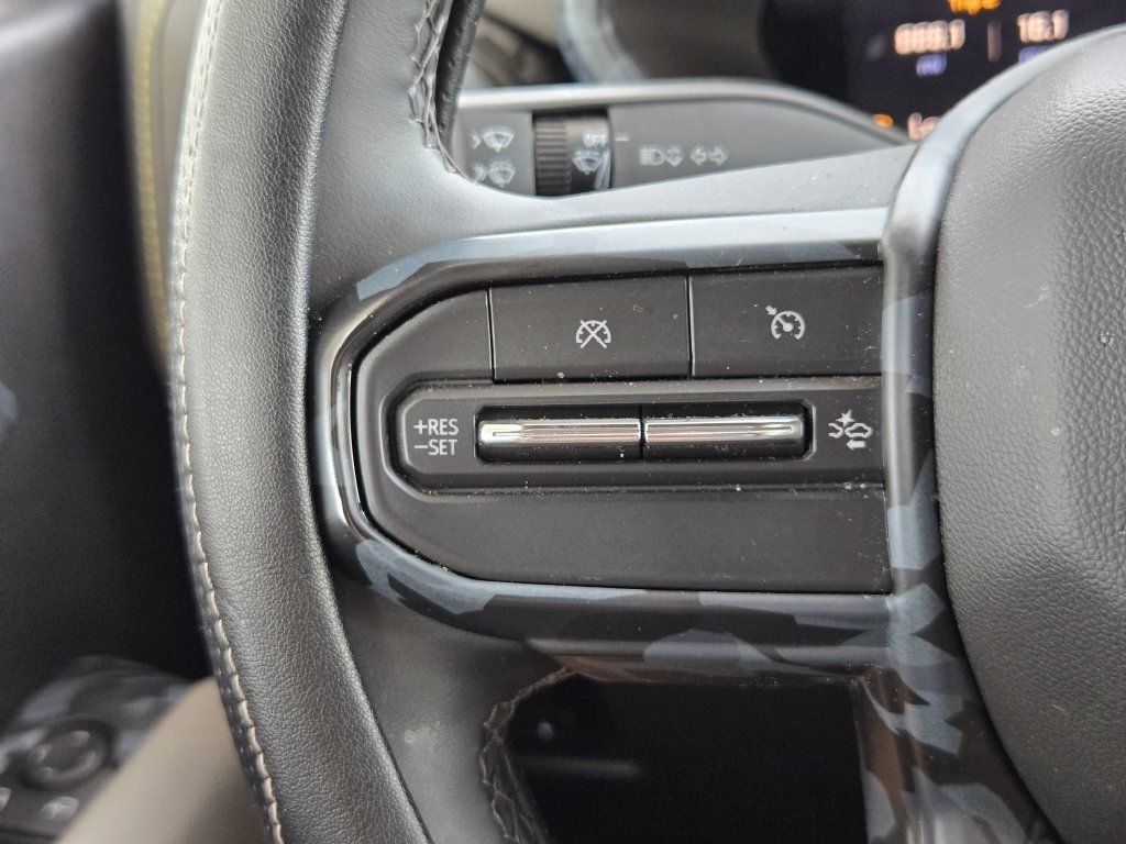 Certified 2025 Chevrolet Colorado ZR2 AWD/4WD image 27