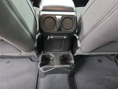 Used 2023 Jeep Gladiator Sport image 10