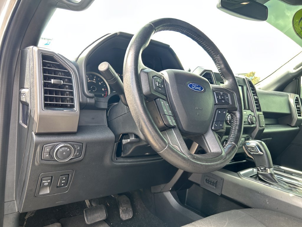 Used 2019 Ford F150 XLT w/ Equipment Group 302A Luxury AWD/4WD image 9