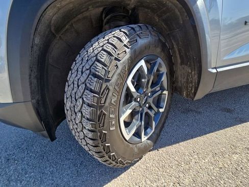 Used 2025 Chevrolet Equinox ACTIV FWD image 34