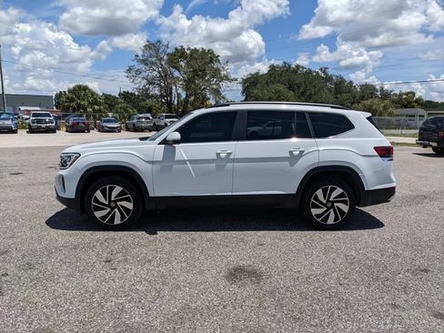 Used 2024 Volkswagen Atlas SE FWD image 7
