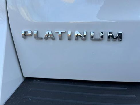 Certified 2023 Ford Expedition Platinum image 41