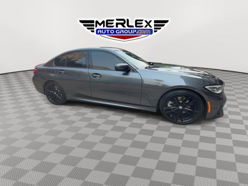 Used 2021 BMW 330i Sedan w/ M Sport Package RWD image 9