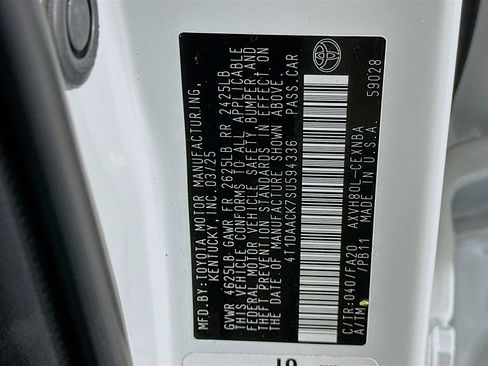Used 2025 Toyota Camry LE FWD image 12